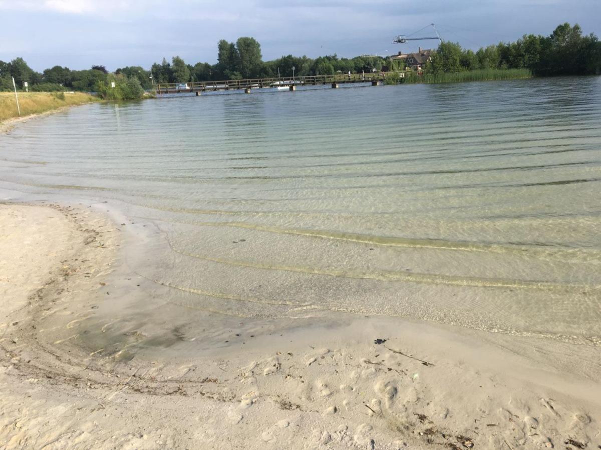Ferienhaus Ella Am See Aurich Exterior foto